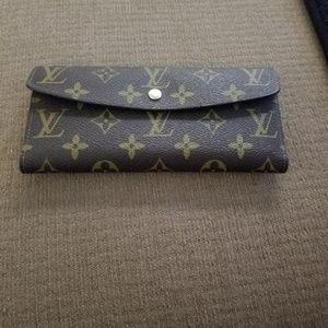 LOUIS VUITTON WALLET